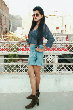 Kirti Srivastava - Model in Delhi | www.dazzlerr.com