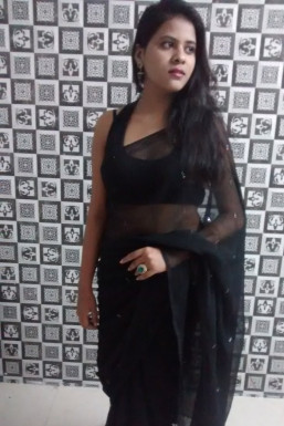 Shahnaz Hocane - Model in Delhi | www.dazzlerr.com