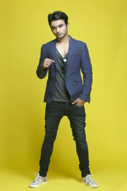 Bhalendra Sharma - Model in Delhi | www.dazzlerr.com