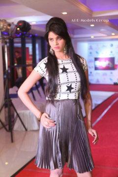 Priya Singh - Model in Delhi | www.dazzlerr.com