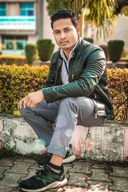 Moheeb Rahman - Modelling Choreographer in Lucknow | www.dazzlerr.com