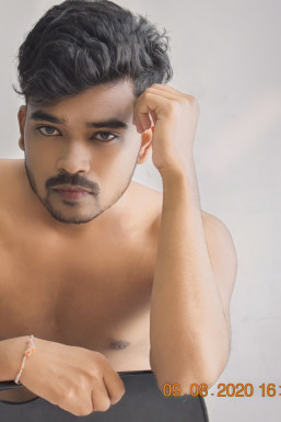 Abhijit Narke - Model in Pune | www.dazzlerr.com