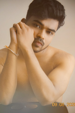 Abhijit Narke - Model in Pune | www.dazzlerr.com
