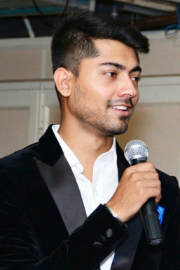 Rishabh Singh - Model in Delhi | www.dazzlerr.com