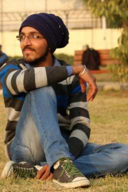 Gautam Tiwari - Model in Delhi | www.dazzlerr.com