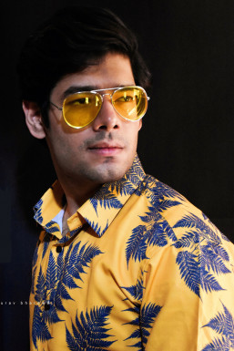 Shivam Sharma - Model in -Select- | www.dazzlerr.com