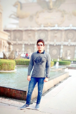 Himanshu Chaudhary - Actor in Agra | www.dazzlerr.com