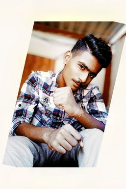 Subhan Shaikh - Actor in Pune | www.dazzlerr.com