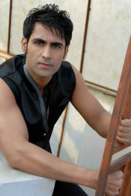 Sumit Nagpal Sam - Model in Jalandhar | www.dazzlerr.com