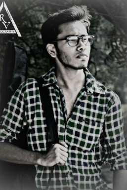 Mahendra Kurre - Model in Delhi | www.dazzlerr.com