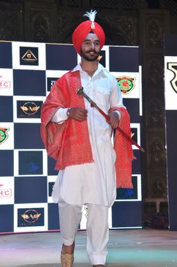 Hardeep Khaira - Model in Ganganagar | www.dazzlerr.com