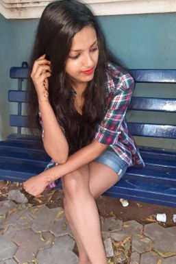 Shivani Kashyap - Model in Delhi | www.dazzlerr.com