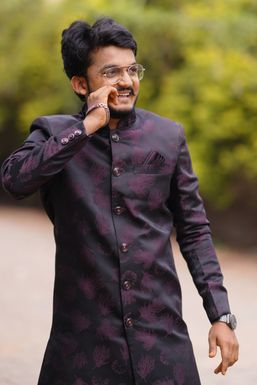 Niranjan Jawale - Actor in Pune | www.dazzlerr.com