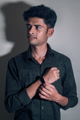 Kartik - Actor in Gwalior | www.dazzlerr.com