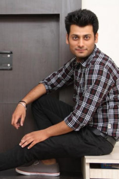 Anuj Duggal - Model in Delhi | www.dazzlerr.com