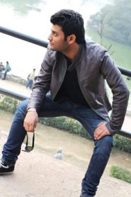 Anuj Duggal - Model in Delhi | www.dazzlerr.com