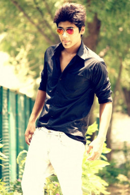 Avinash Yadav - Model in Delhi | www.dazzlerr.com