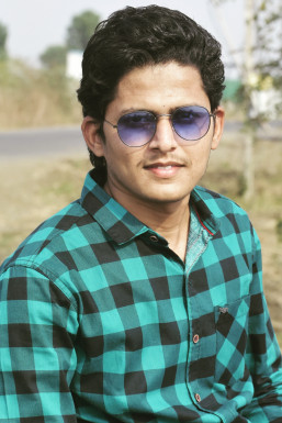 Prasad Kamlakar Taklikar  - Model in  | www.dazzlerr.com
