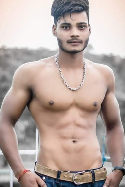 Sourabh K Vanshkar - Model in G.C.F Jabalpur | www.dazzlerr.com