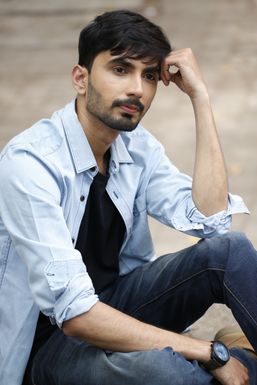 Ashish Joshi - Model in Mumbai | www.dazzlerr.com