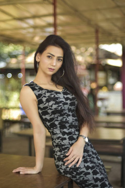 Priyanka Jadoun - Model in Delhi | www.dazzlerr.com