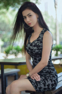 Priyanka Jadoun - Model in Delhi | www.dazzlerr.com