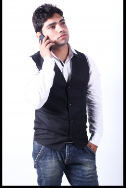 Manoj Aryan - Model in Delhi | www.dazzlerr.com