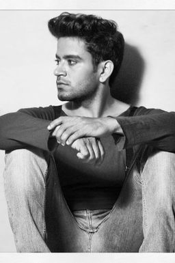 Yash Dhawan - Model in Delhi | www.dazzlerr.com