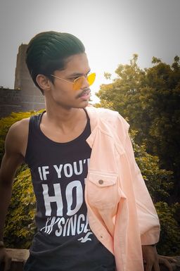 Avinash Roy - Model in Patna | www.dazzlerr.com