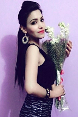Pooja Verma - Model in Delhi | www.dazzlerr.com