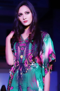Monika Chouhan - Model in Bikaner | www.dazzlerr.com