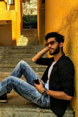 Mohit - Model in Delhi | www.dazzlerr.com