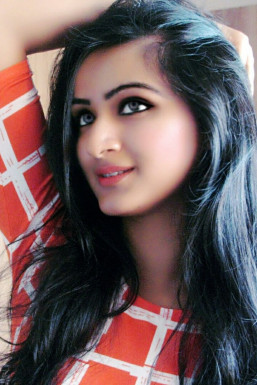 Saaya Mehta - Model in Delhi | www.dazzlerr.com
