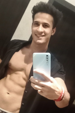 Neeraj Kumar - Model in Chandigarh | www.dazzlerr.com
