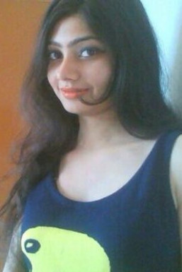 Urmimala Sinha Roy - Model in Delhi | www.dazzlerr.com