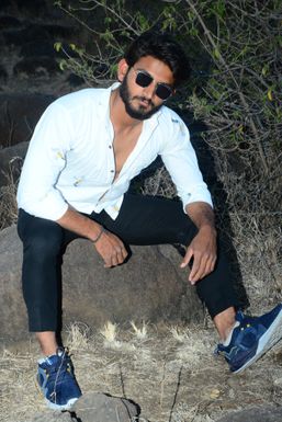 Dharmendra Rathore - Model in Ujjain | www.dazzlerr.com