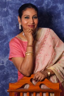 Revathi - Actor in Chennai | www.dazzlerr.com