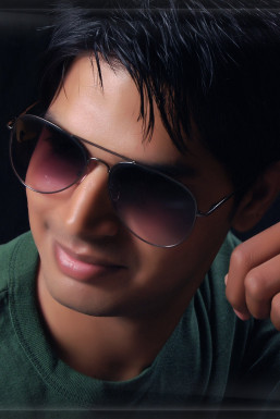 Shahzad Aalam - Model in Delhi | www.dazzlerr.com