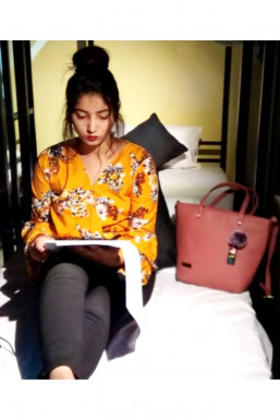 Akanksha Purohit - Model in Delhi | www.dazzlerr.com