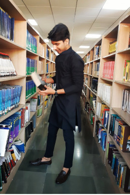 Priyansh Dubey - Actor in Noida | www.dazzlerr.com