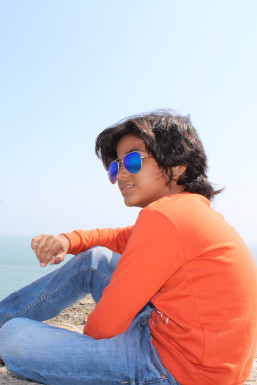 Vishv Joshi - Model in Vadodara | www.dazzlerr.com