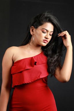 Amrutha Poojari - Model in Hyderabad | www.dazzlerr.com