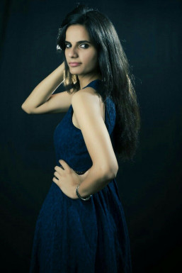 Tanisha - Model in Delhi | www.dazzlerr.com