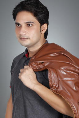 Akshay Foujdar - Actor in Mumbai | www.dazzlerr.com