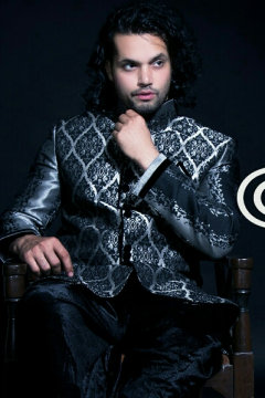 Arman Khan - Model in Delhi | www.dazzlerr.com