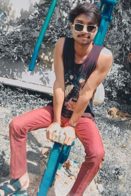 Vijay Singh - Model in Jawad | www.dazzlerr.com