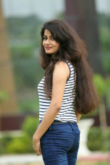 Vandana - Model in Delhi | www.dazzlerr.com