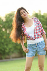 Vandana - Model in Delhi | www.dazzlerr.com