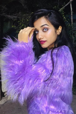 Nida Bawa - Model in Mumbai | www.dazzlerr.com