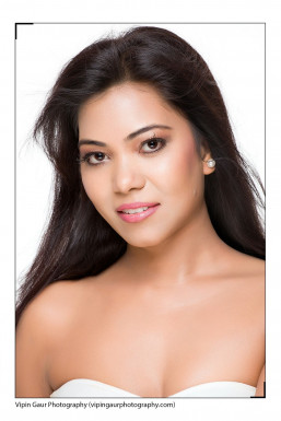 Roselin Anthony - Model in Delhi | www.dazzlerr.com